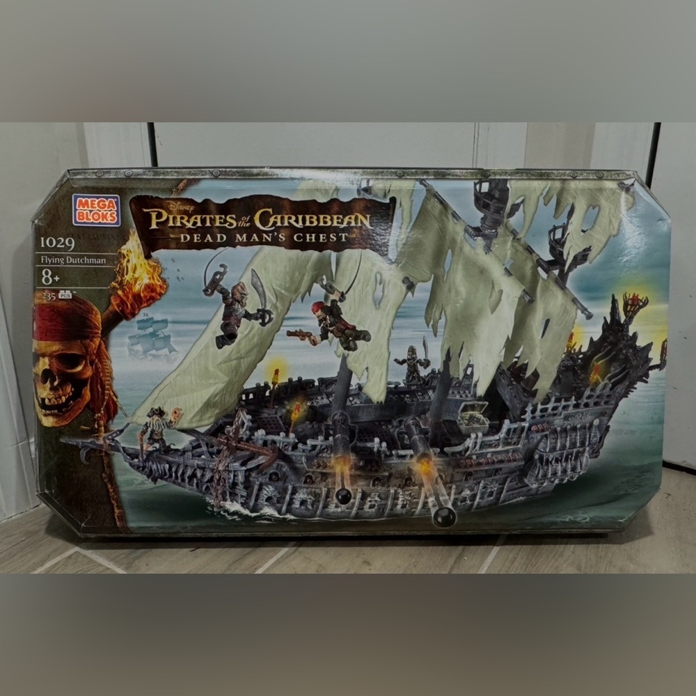 Mega Bloks Pitrates of the Caribbean Flying Dutchman